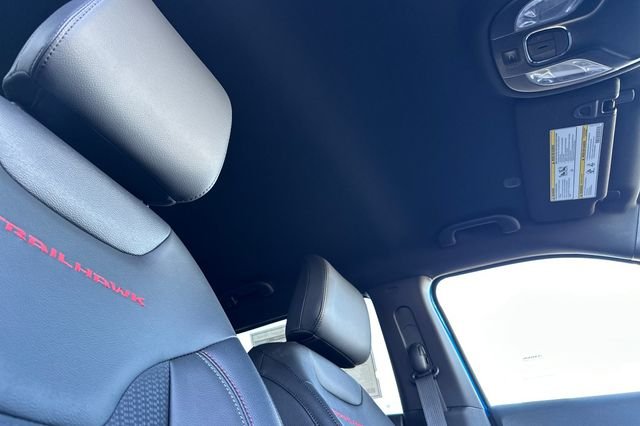 2026 Jeep Compass Trailhawk - Photo 18