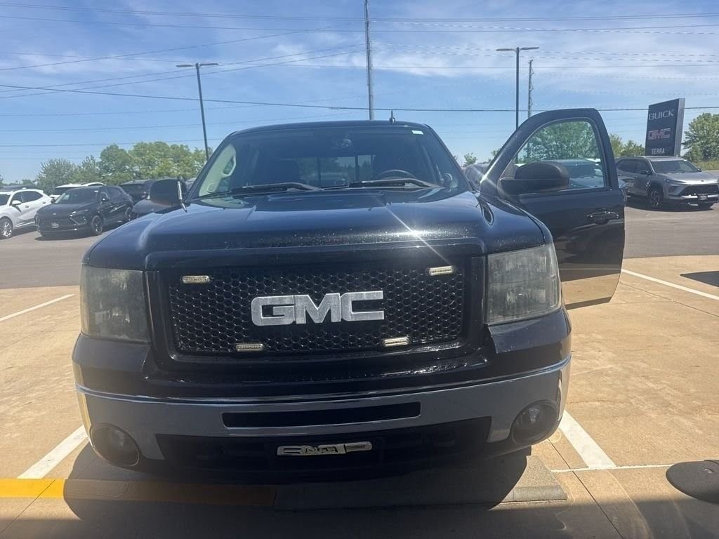 2010 GMC Sierra 4WD Crew Cab SLT SWB's photo