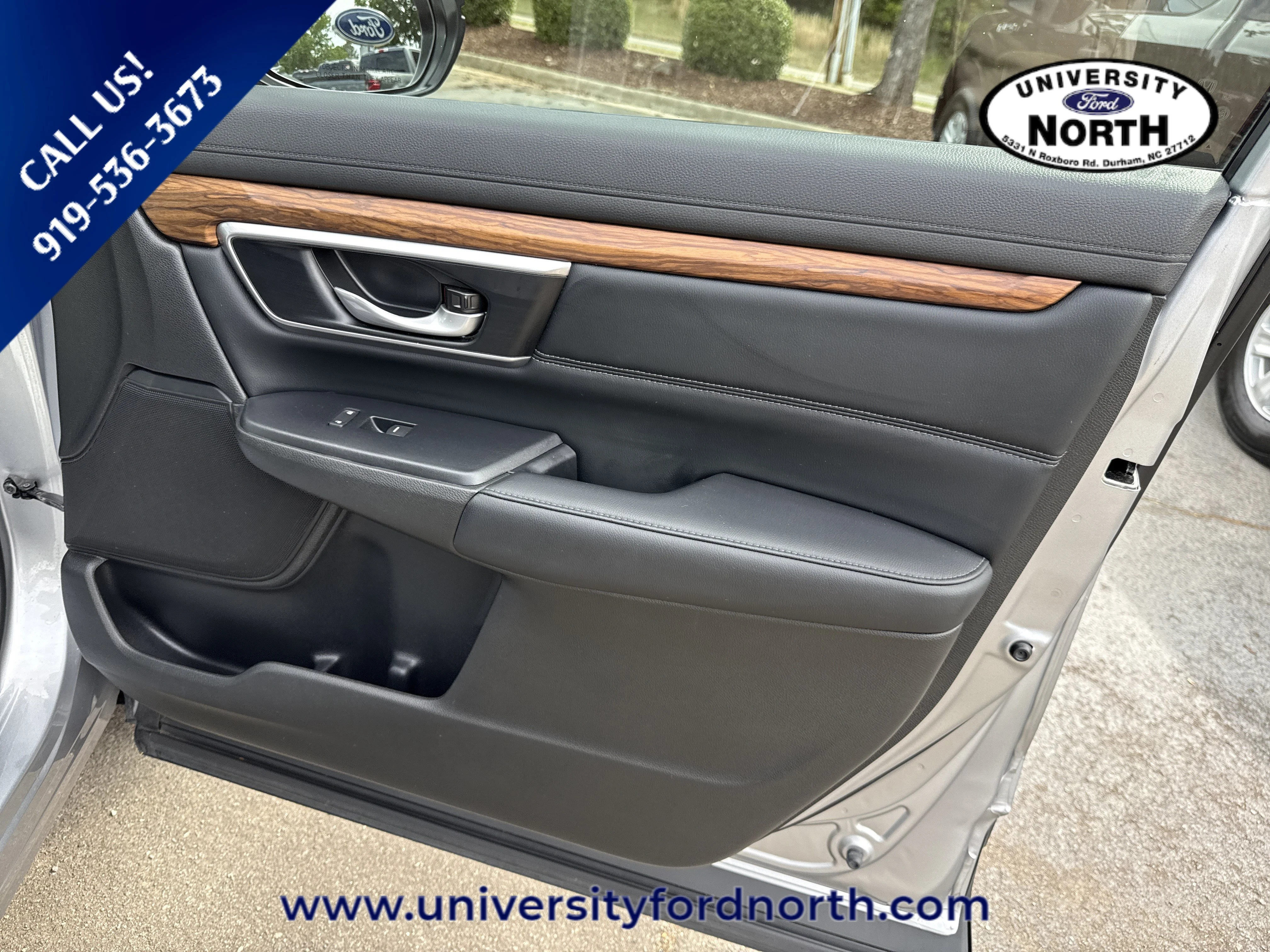 Used 2022 Lunar Silver Metallic Honda Touring image 35