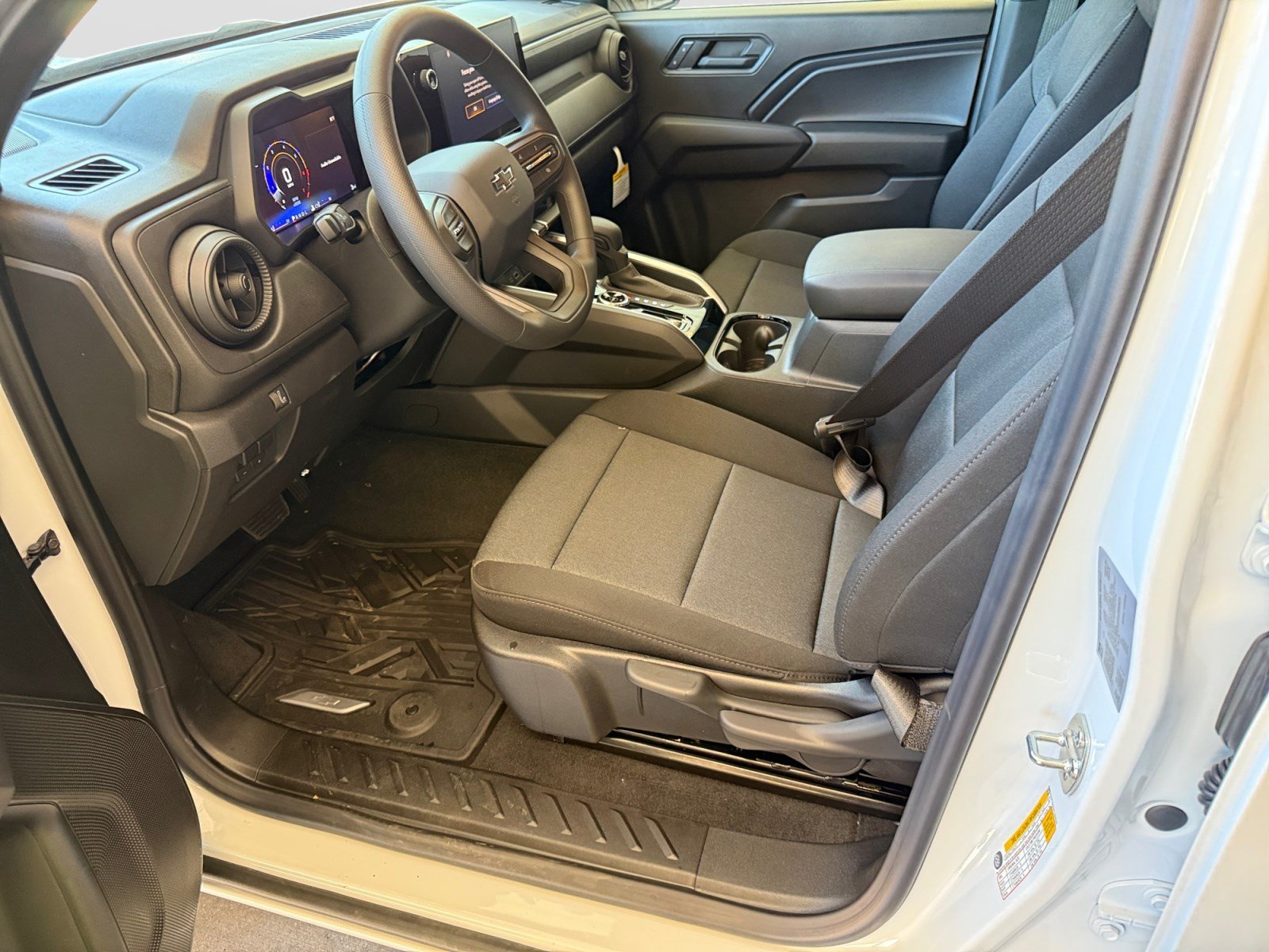 2026 Chevrolet Colorado Trail Boss - Photo 11