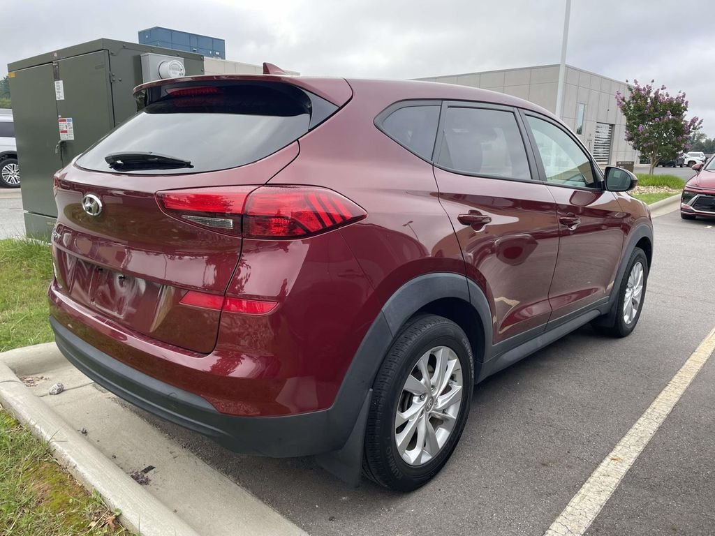 Used 2019 Gemstone Red Hyundai SE image 4