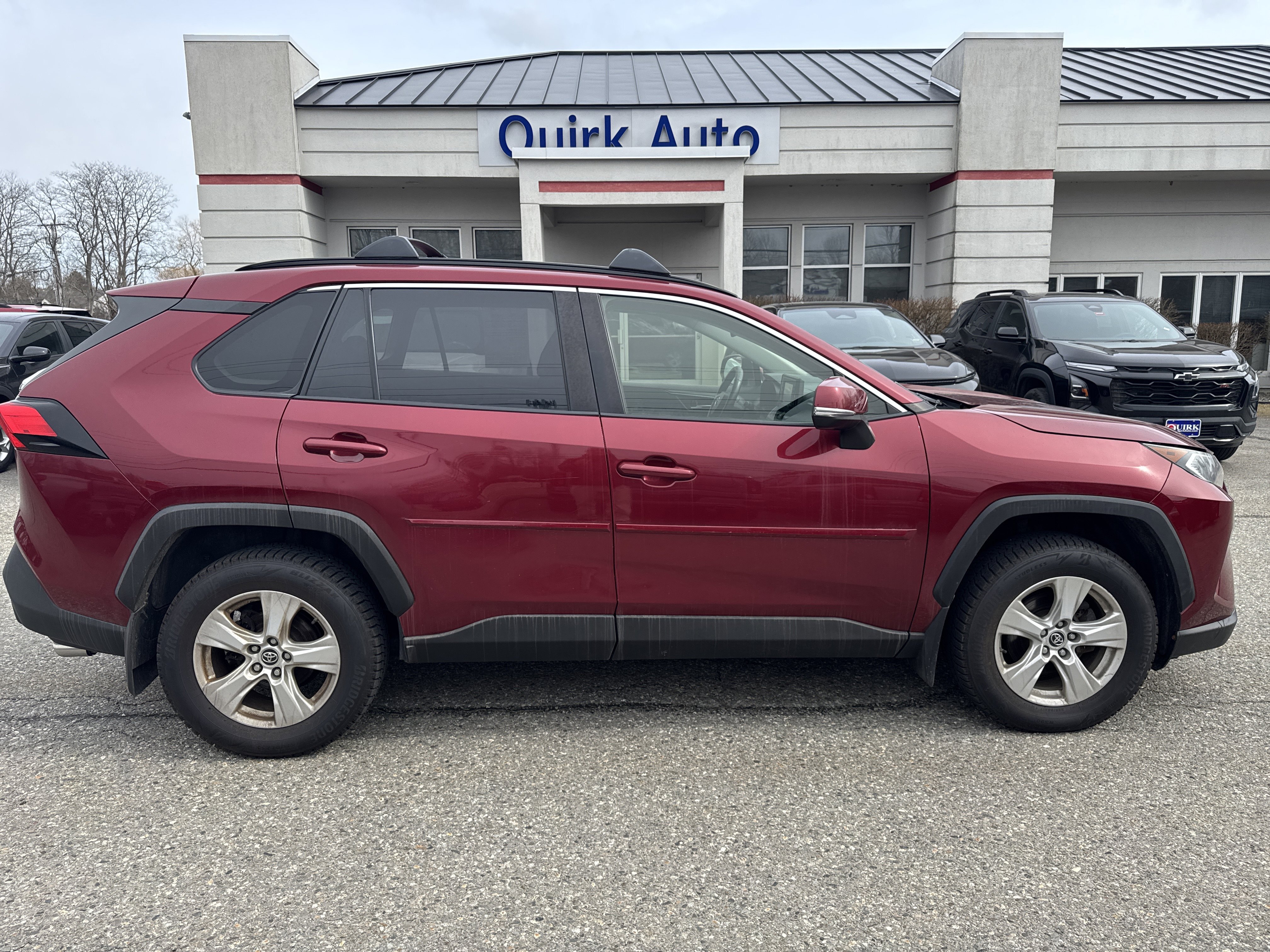 Used 2019 Ruby Flare Pearl Toyota XLE image 4