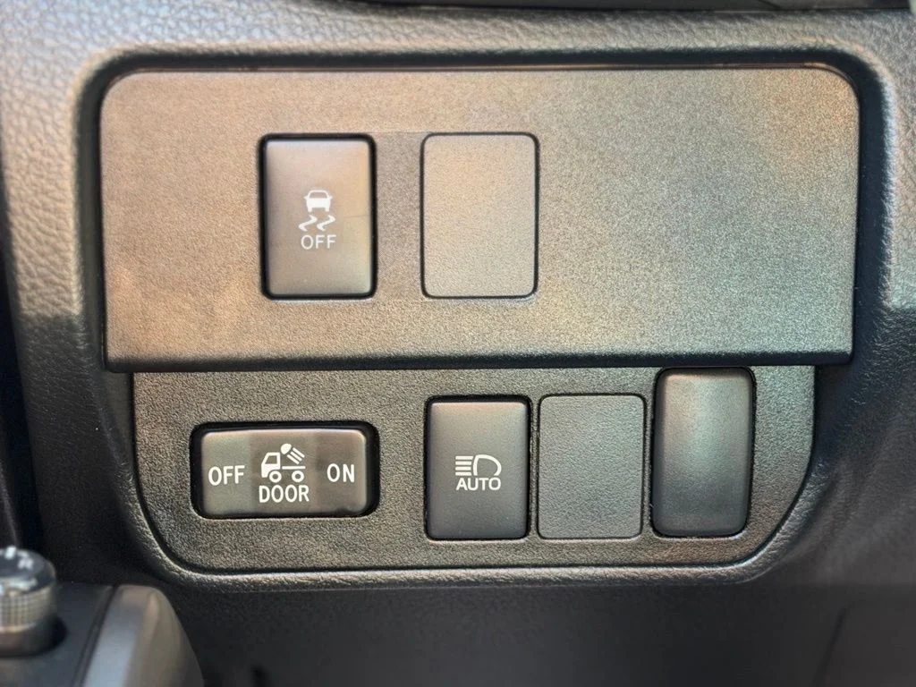 Used 2022 Black Toyota SR5 image 22