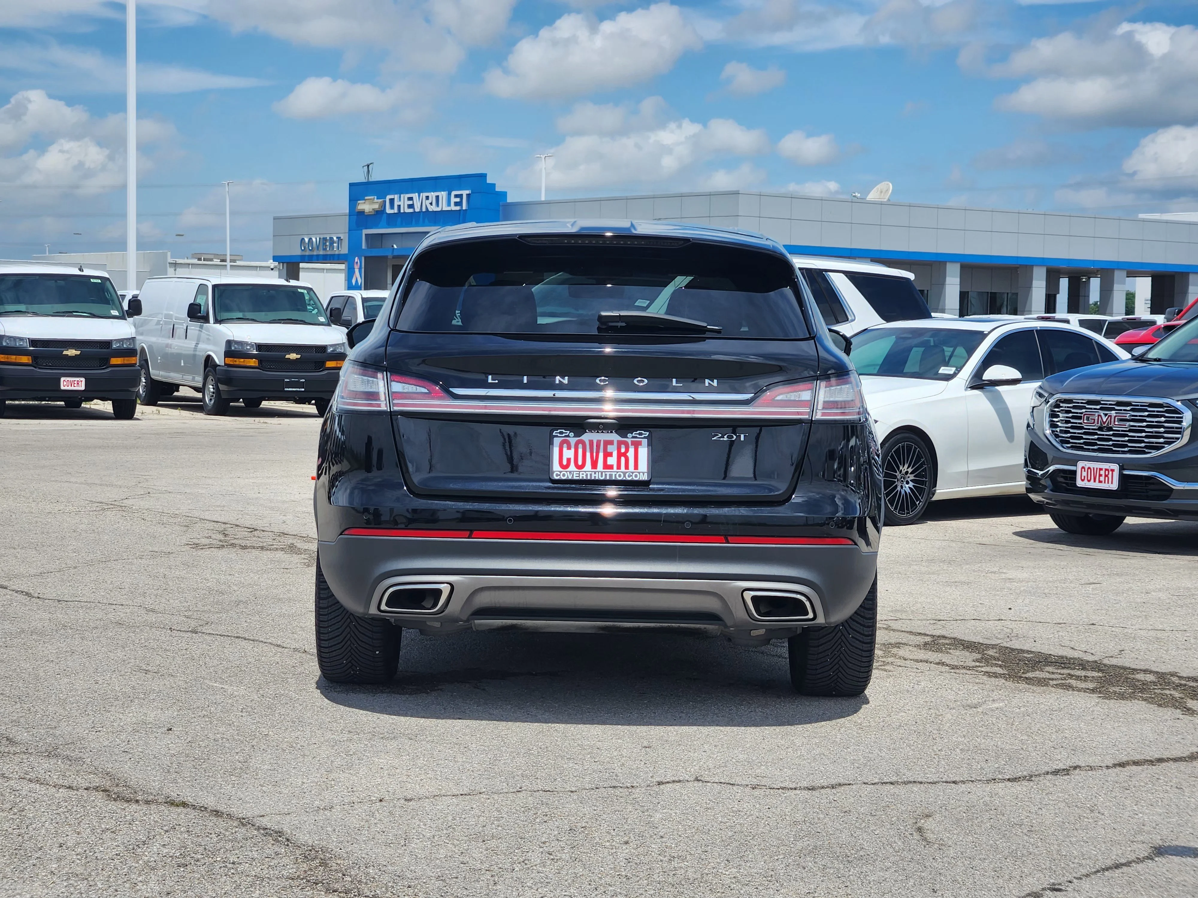 Used 2019  Lincoln Reserve image 6
