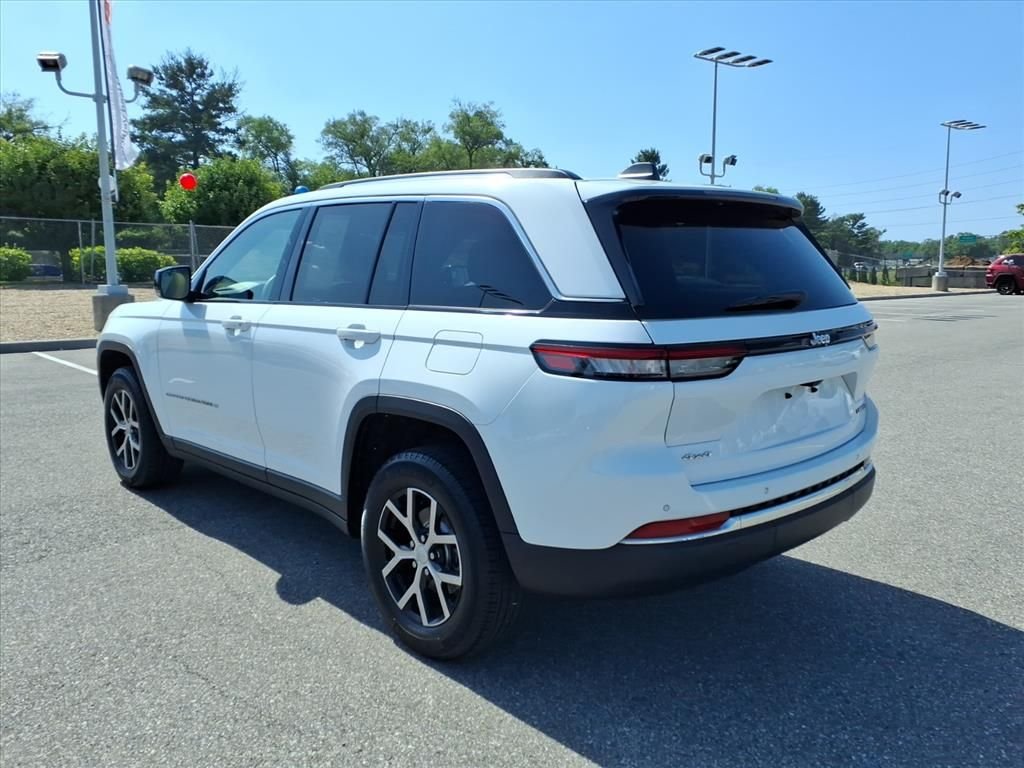 Used 2023 White Jeep Limited image 7