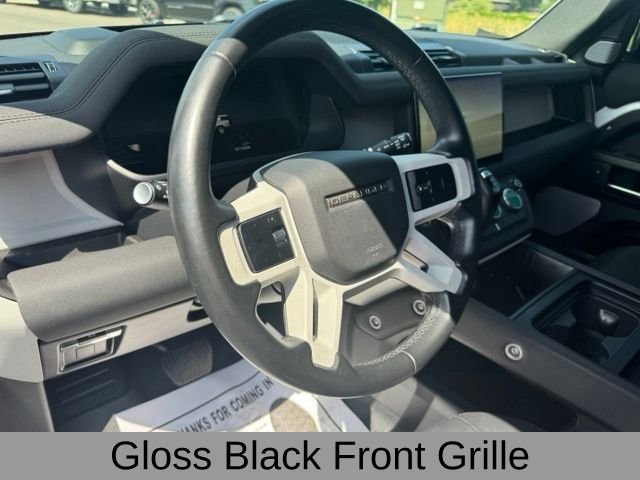 Used 2023 White Land Rover S image 12