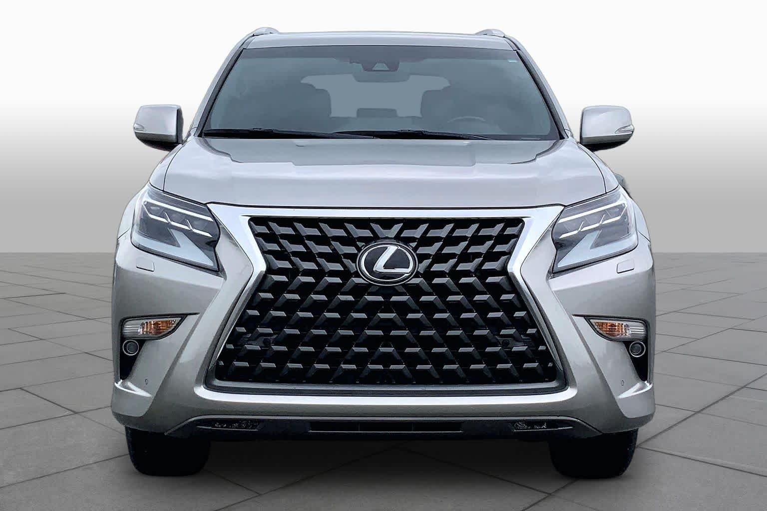 Used 2023 Atomic Silver Lexus Premium image 4