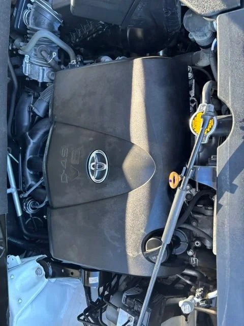 Used 2017 White Toyota XLE image 26
