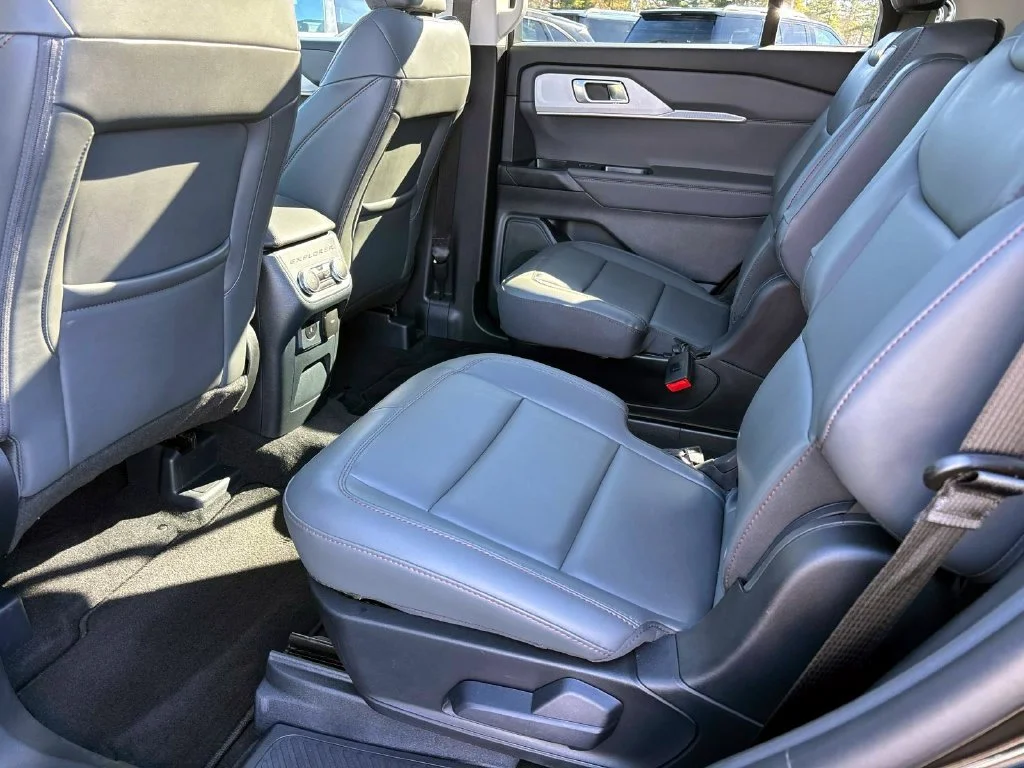 Used 2026 Black Metallic Ford Active image 11