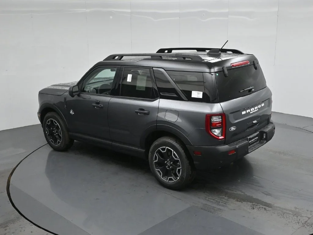 New 2026 Carbonized Gray Metallic Ford Outer Banks image 40