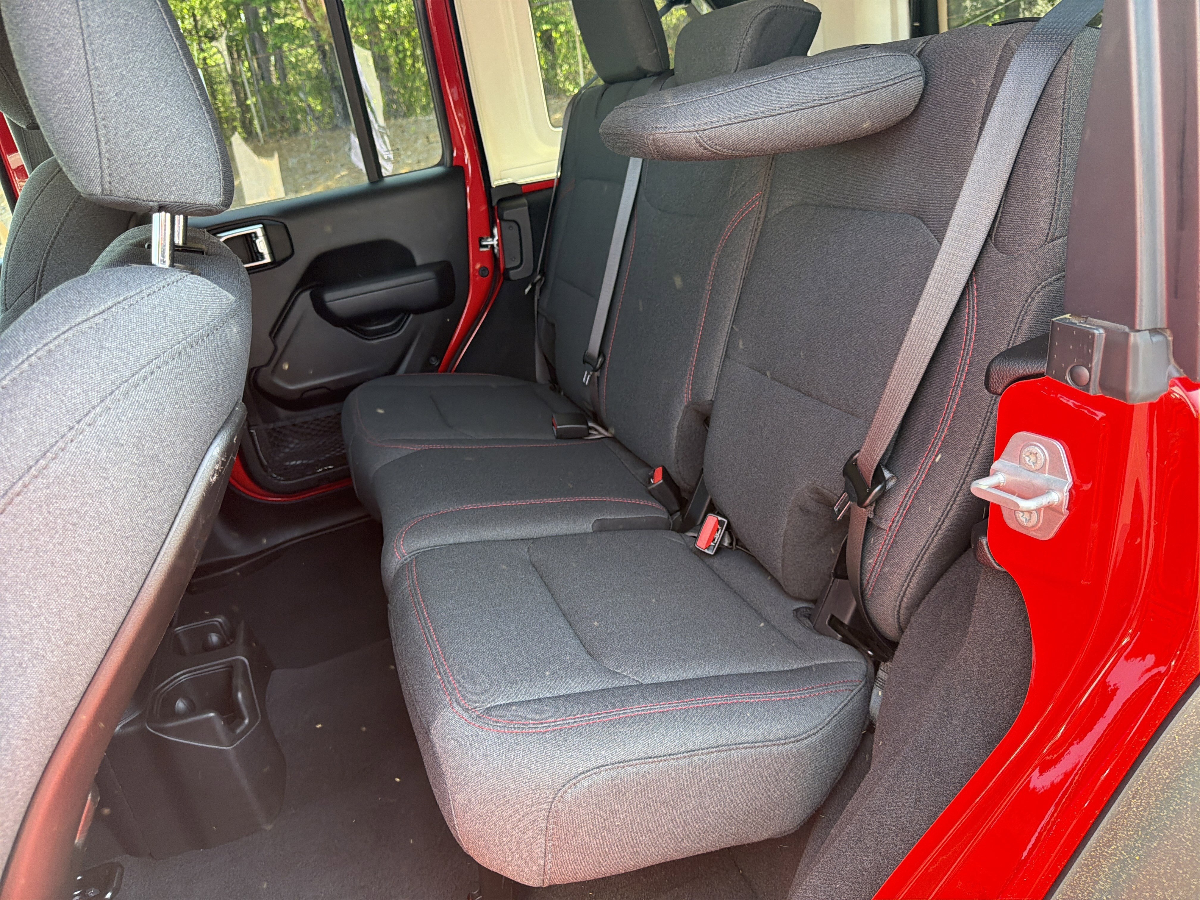 Used 2025 Firecracker Red Clearcoat Jeep Rubicon image 34