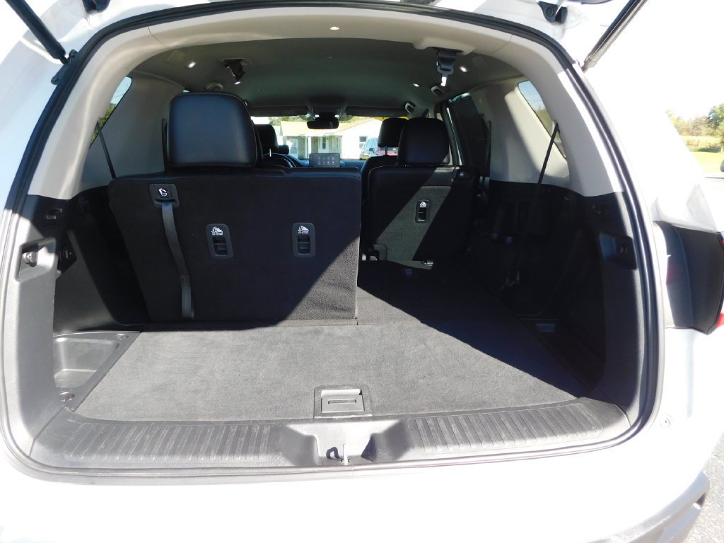 Certified Used 2025 Platinum White Pearl Honda AWD EX-L image 78