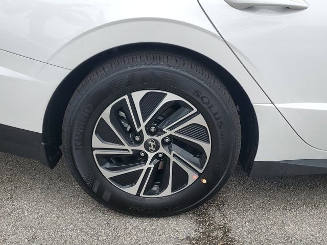 New 2026 White Hyundai Blue image 5