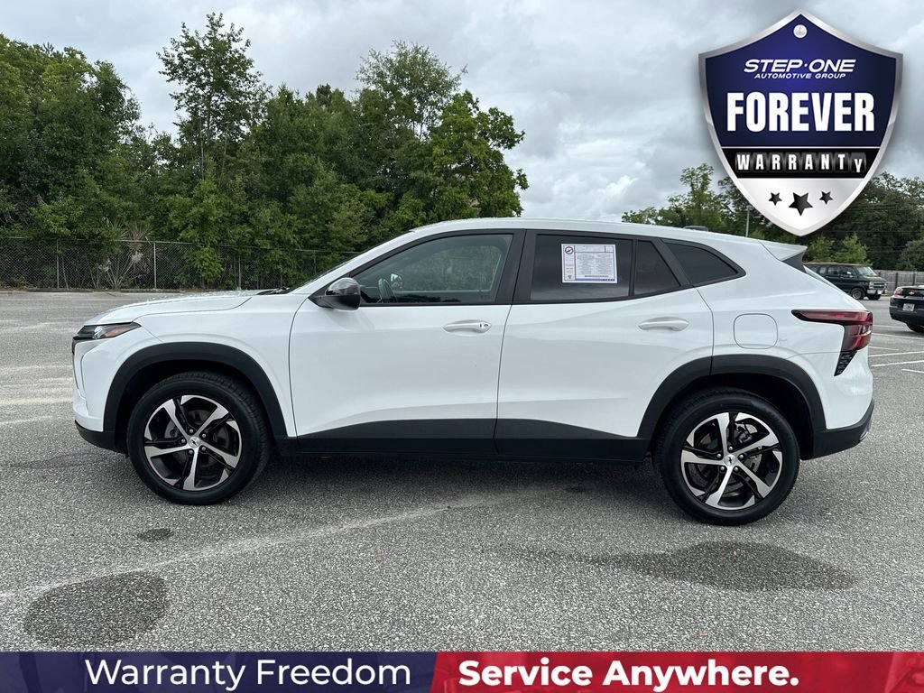 Used 2024 White Chevrolet 1RS image 4