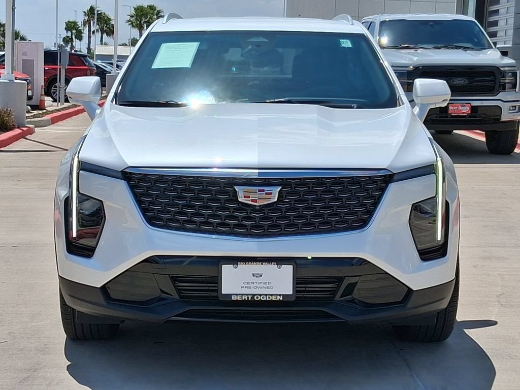 Used 2025 Crystal White Tricoat Cadillac Premium Luxury image 2