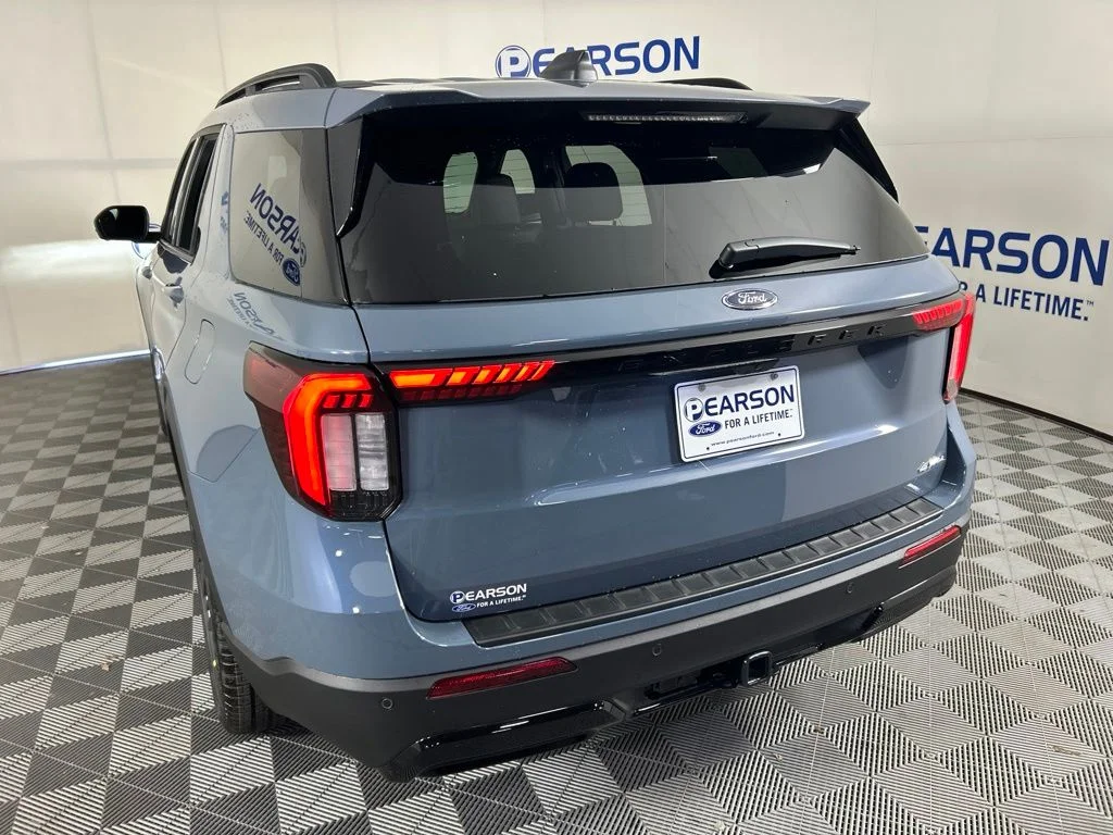 New 2026 Vapor Blue Metallic Ford ST-Line image 7