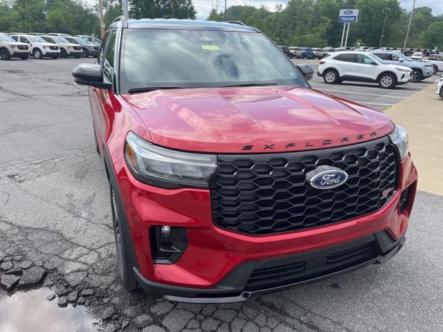 New 2025 Rapid Red Metallic Tinted Clearcoat Ford ST image 11