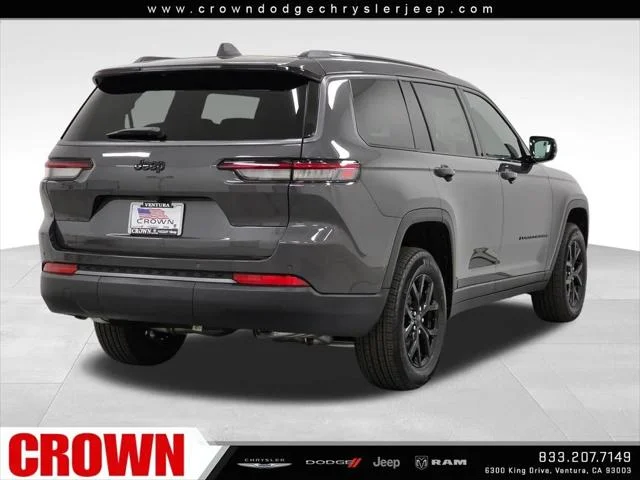 New 2026 Baltic Gray Metallic Clearcoat Jeep Laredo image 5