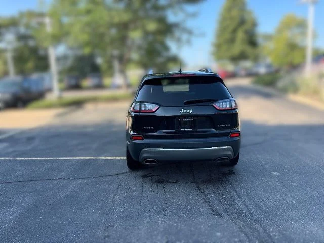 Used 2020 Black Jeep Limited image 12