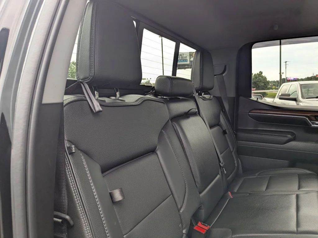 Used 2023 Onyx Black GMC Denali image 29