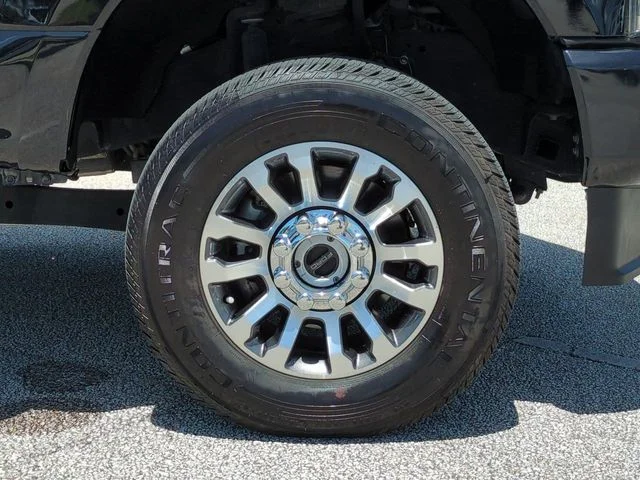 Used 2022 Agate Black Metallic Ford Lariat image 11