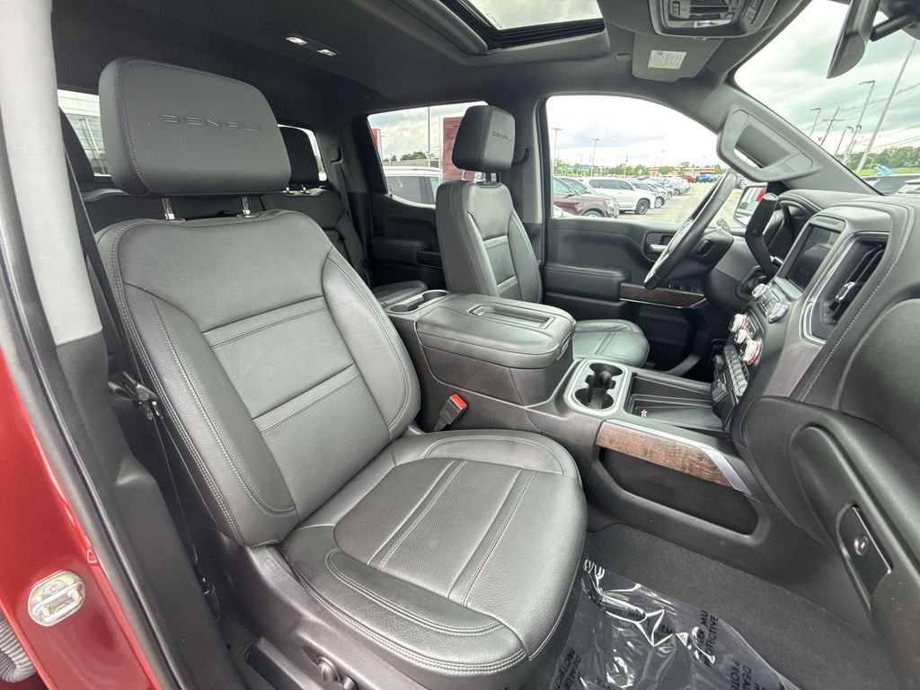 Used 2022 Red GMC Denali image 24