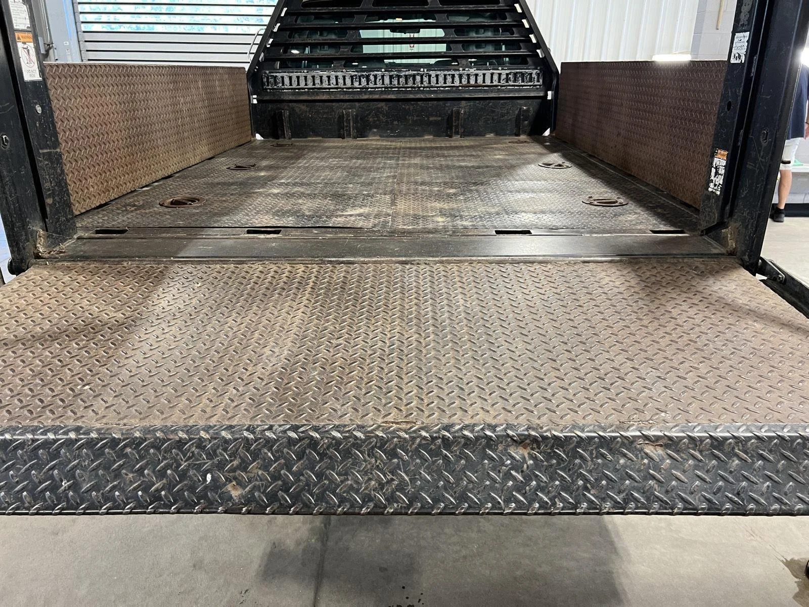Used 2011 Pale Adobe Metallic Ford XL image 10