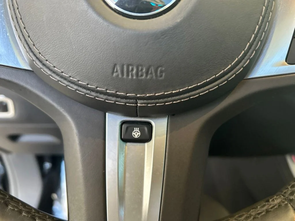 Used 2020 Black BMW sDrive40i image 34