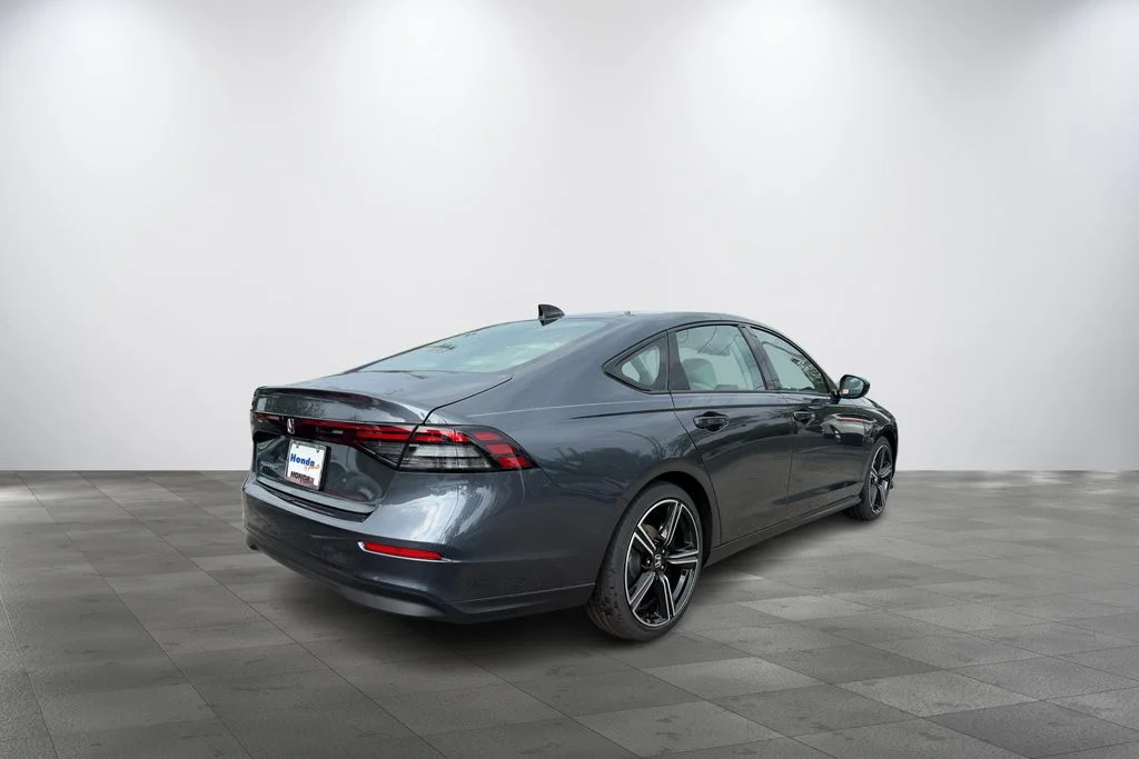 New 2026 Meteorite Gray Metallic Honda SE image 6