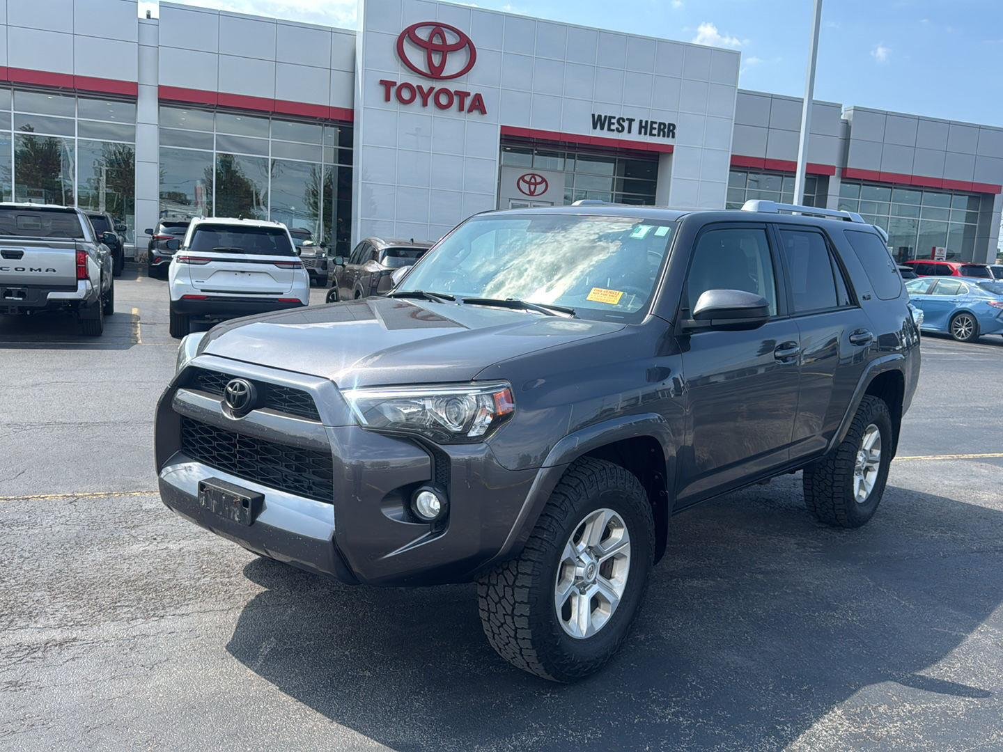 Used 2018 Magnetic Gray Metallic Toyota SR5 image 3