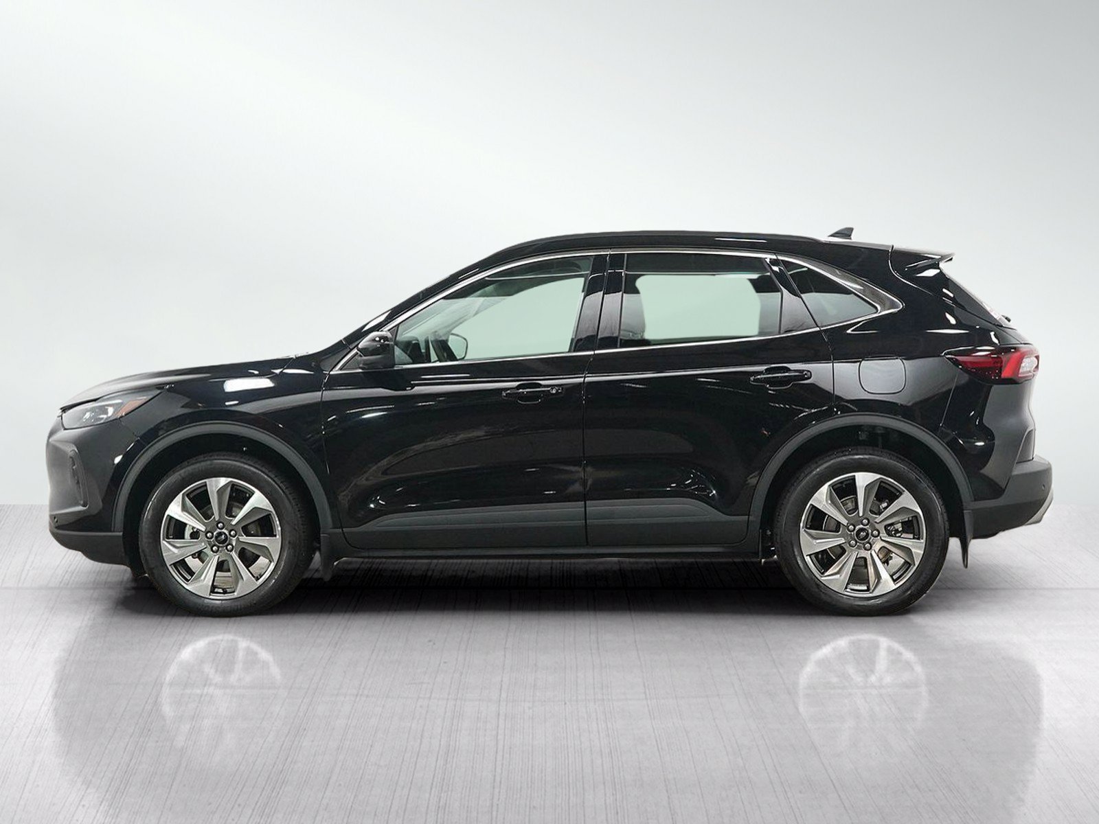 Used 2024 Ford Escape Platinum with VIN 1FMCU9JZ5RUA57184 for sale in Burnsville, Minnesota
