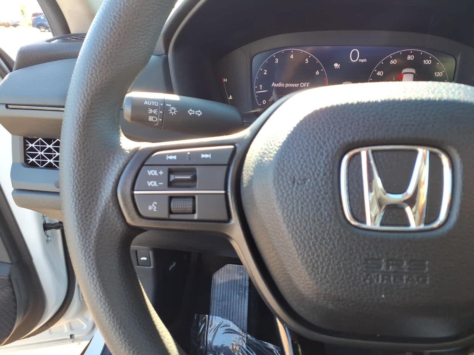 2025 Honda Accord SE - Photo 22