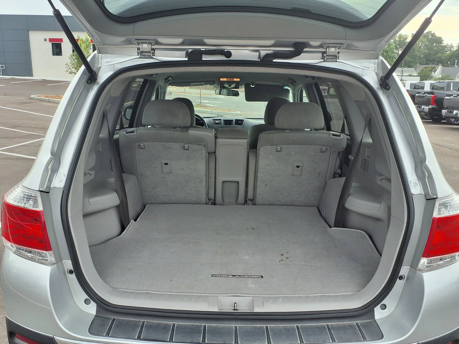Used 2012 Classic Silver Metallic Toyota Base image 23
