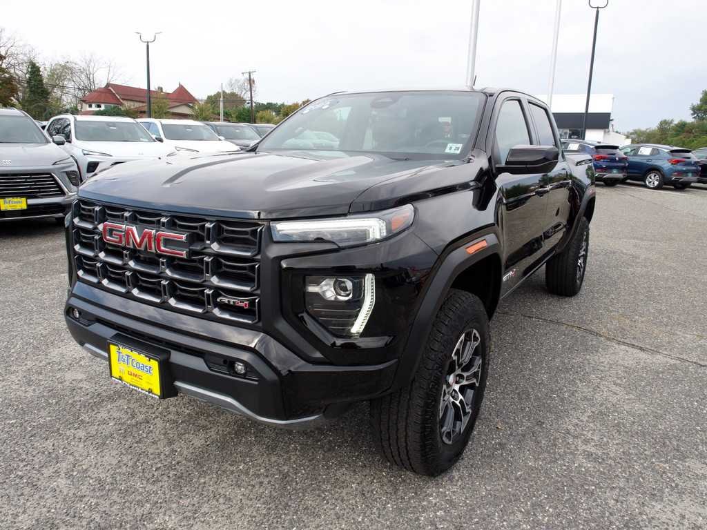 2023 GMC Canyon