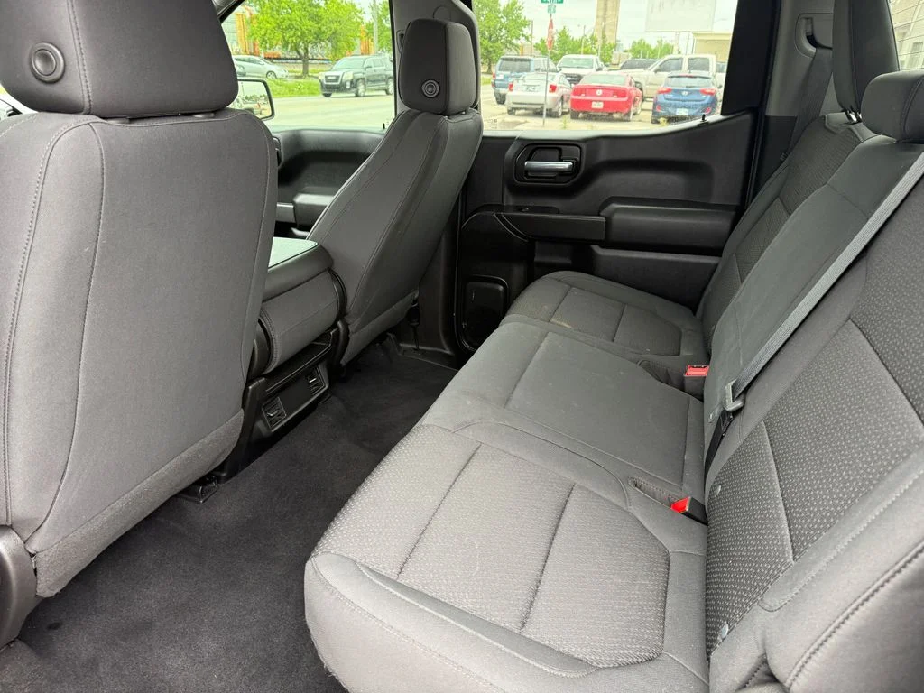 Used 2020 Gray Chevrolet Custom image 24