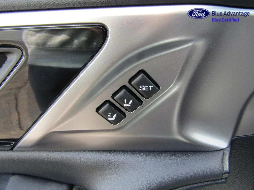 Certified Used 2025 Ice Silver Metallic Subaru Limited image 25