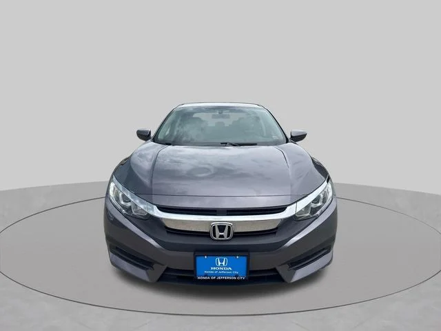 Used 2017  Honda LX image 10