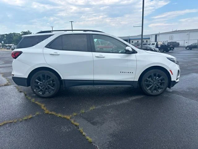 Used 2022 White Chevrolet RS image 5