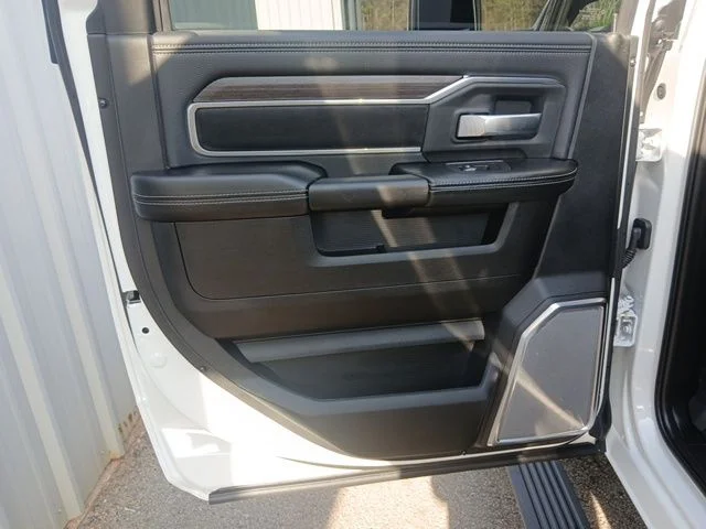 New 2026 Bright White Clear-Coat Exterior Paint RAM Laramie image 22