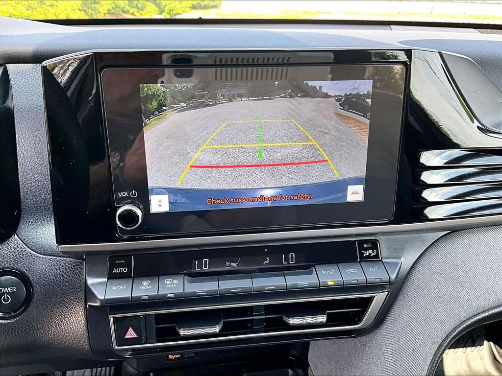 Used 2025  Toyota LE image 25