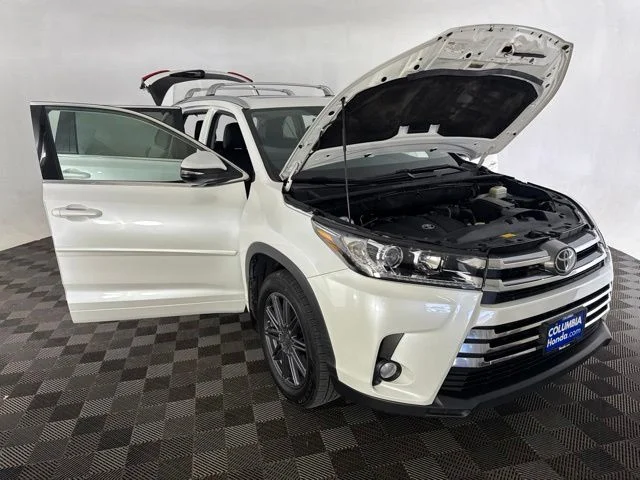 Used 2017 White Toyota Limited image 15