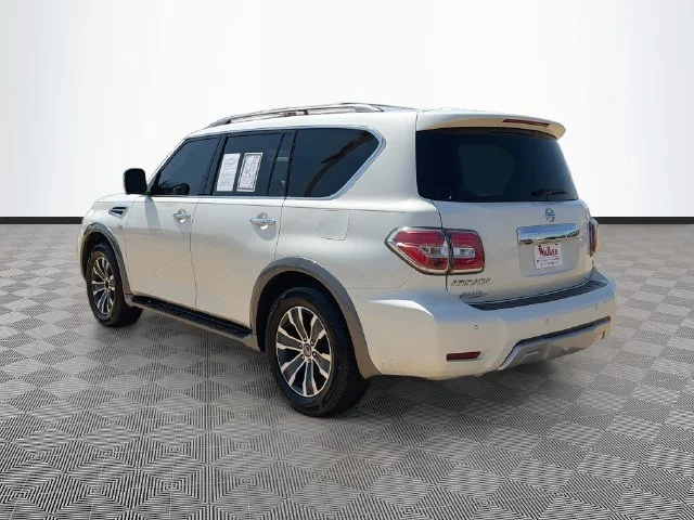 Used 2017 White Nissan SL image 5