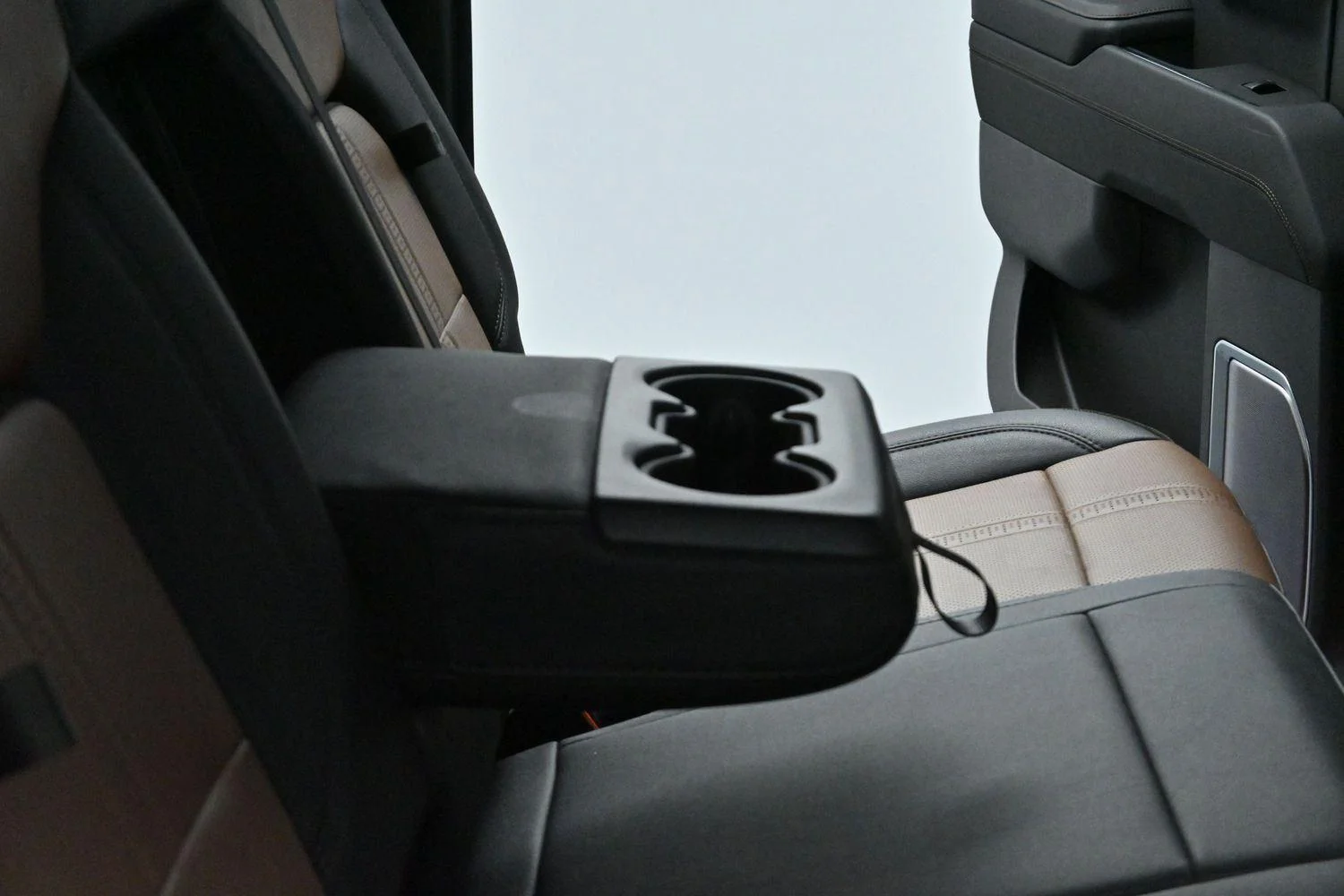 Used 2023 Radiant Red Tintcoat Chevrolet High Country image 36