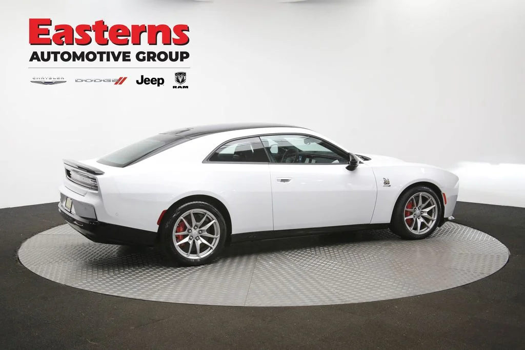 Certified Used 2024 White Dodge R/T Scat Pack image 42