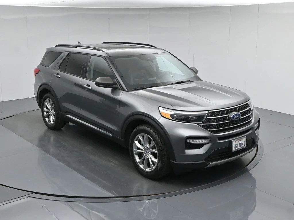 Certified Used 2023 Gray Ford XLT image 44