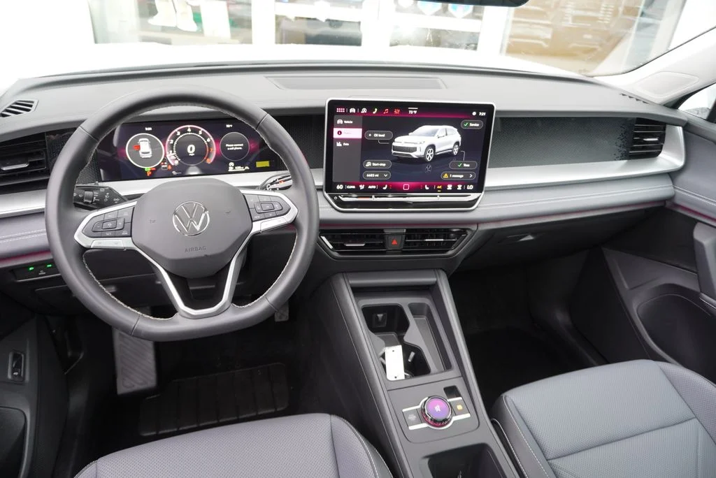 Certified Used 2026 White/off-white Volkswagen 2.0T SE image 6