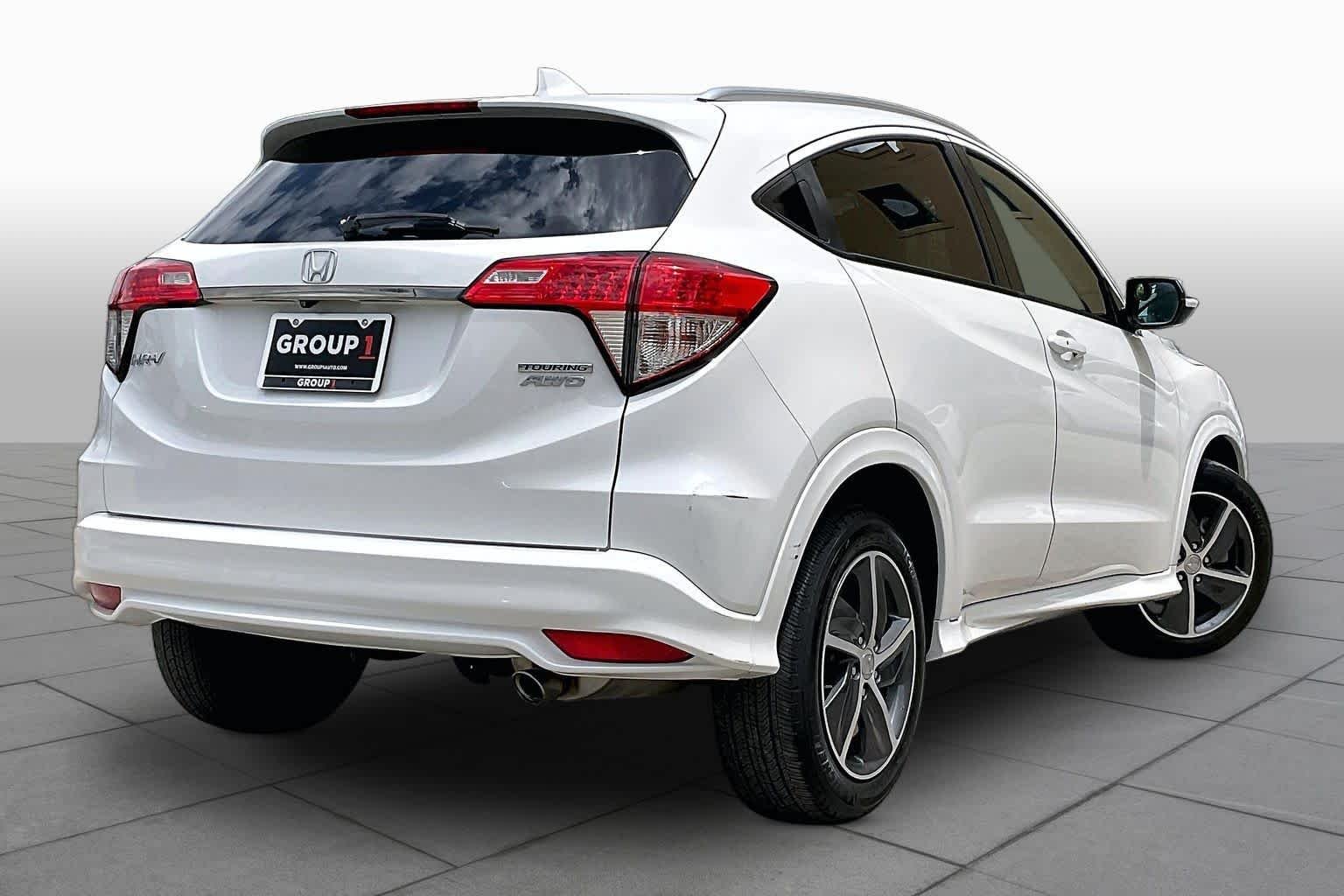 Used 2019 Platinum White Pearl Honda Touring image 13