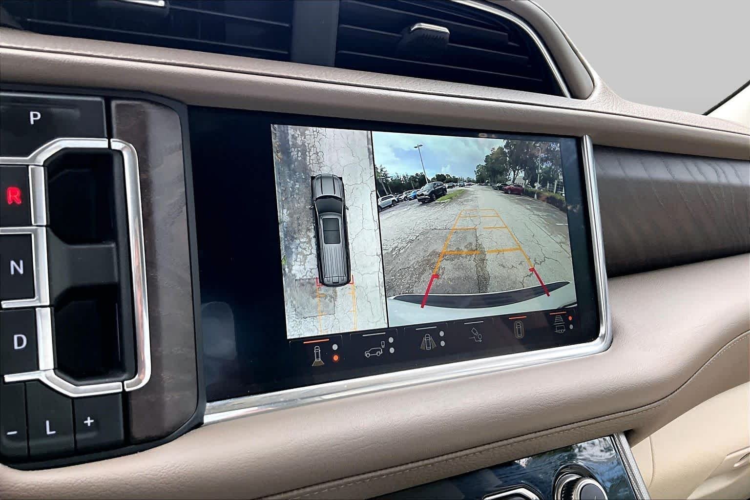 Used 2023 White Frost Tricoat GMC Denali image 25