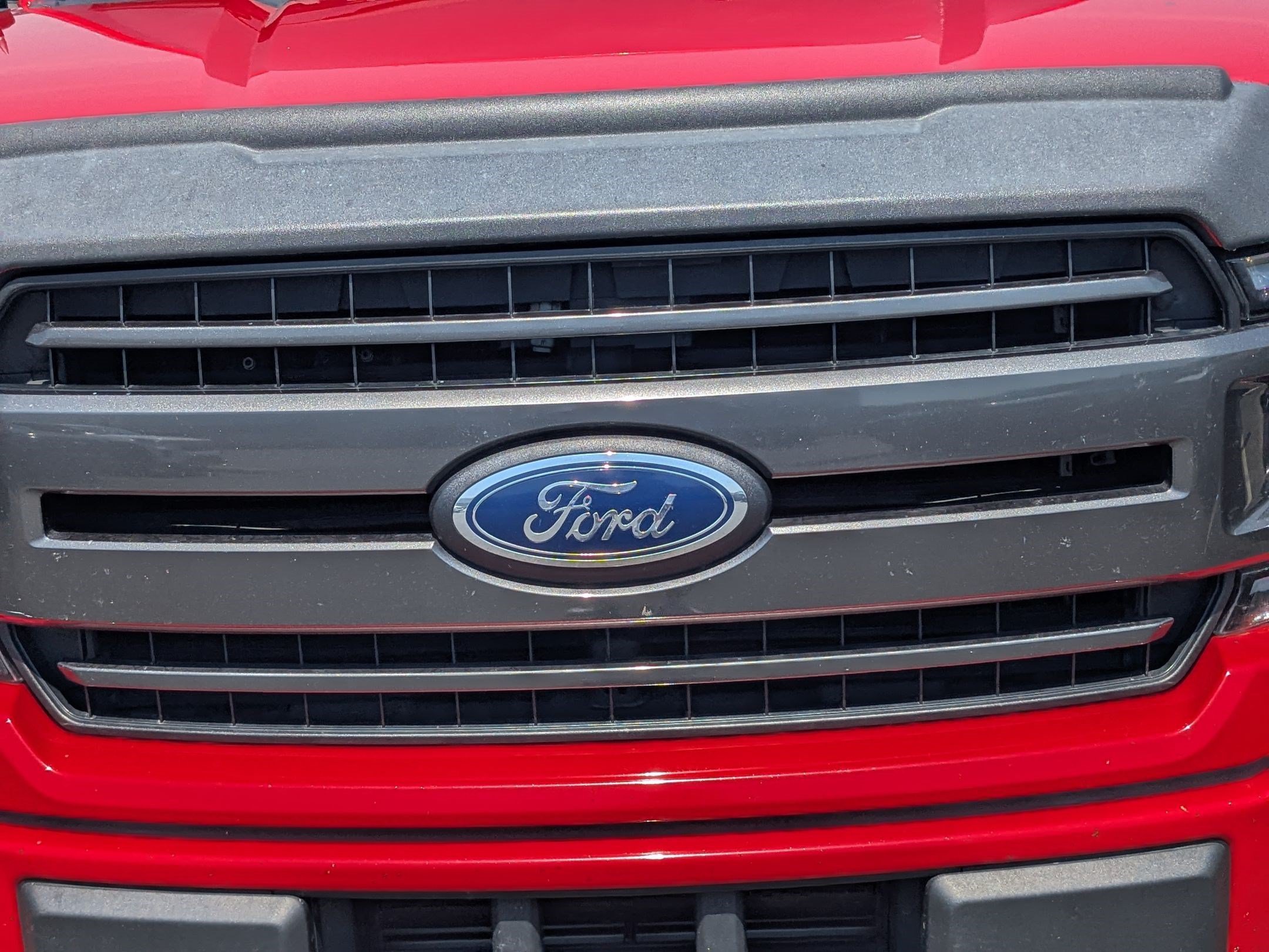 Used 2018 Race Red Ford XLT image 7