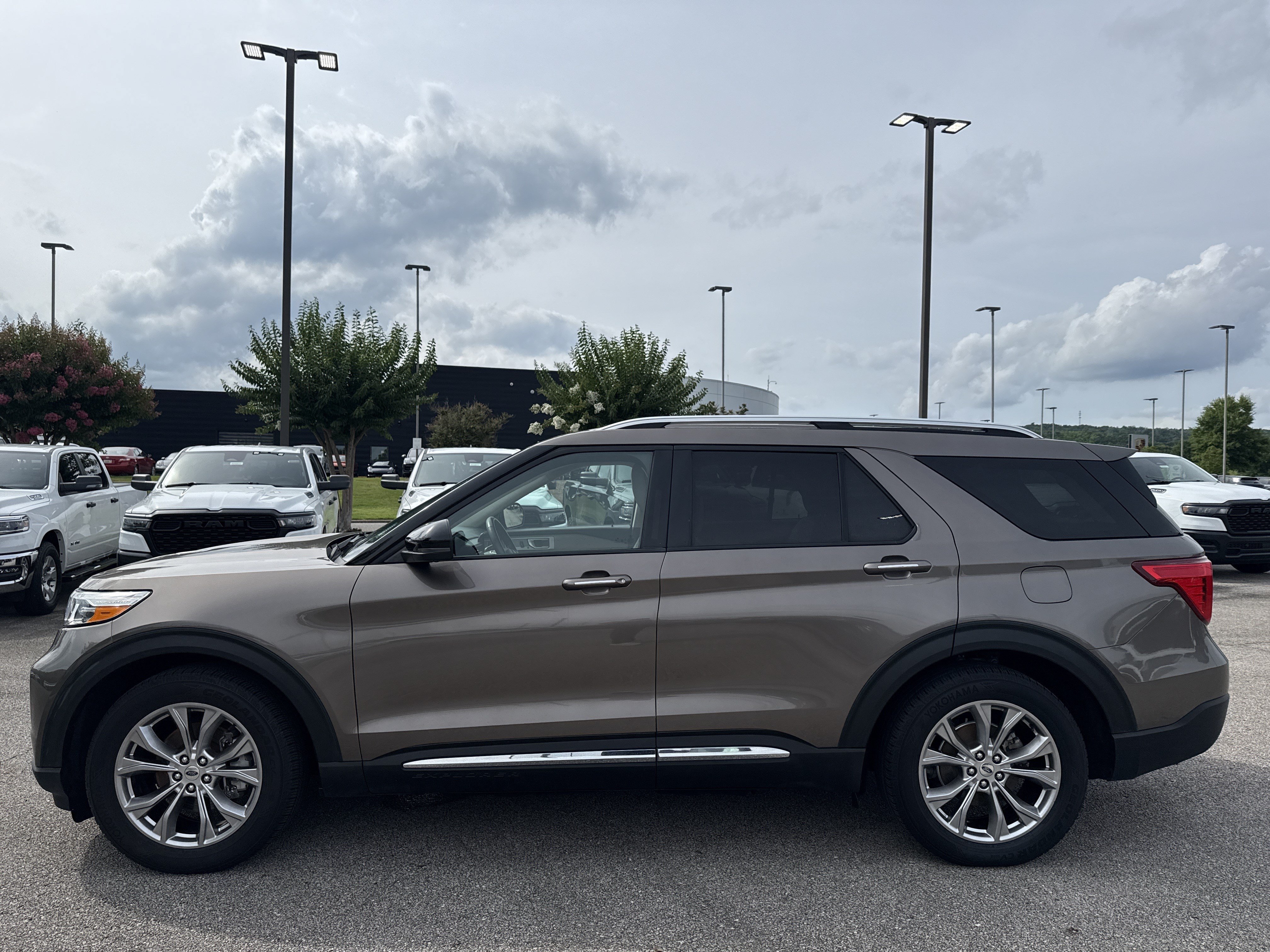 Used 2021 Gray Ford Limited image 4